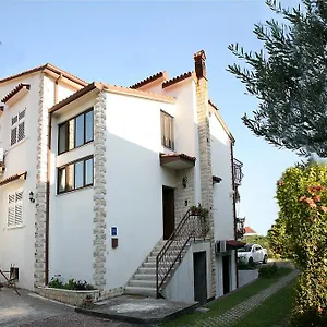 apartments-maletic-kastela.hotels-in-trogir.com/