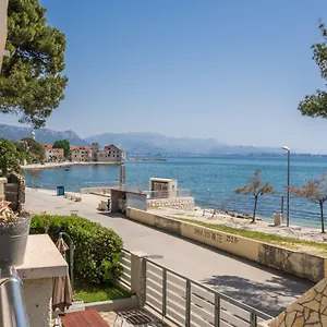 apartments-gabine.hotels-in-trogir.com/