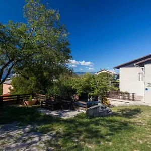 studio-apartments-fancy.primorje-gorskikotar.com/